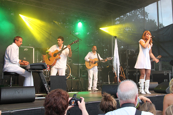 2010, Belle Perez