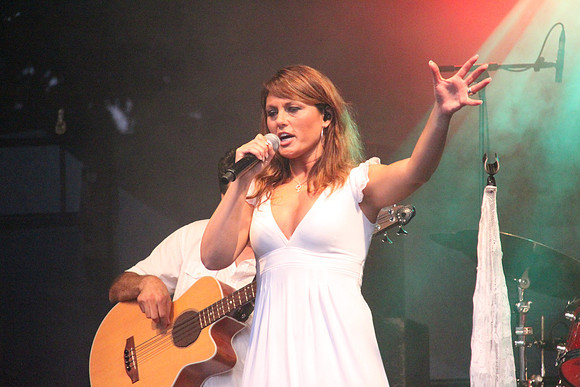 2010, Belle Perez