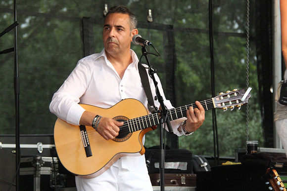 2010, Belle Perez