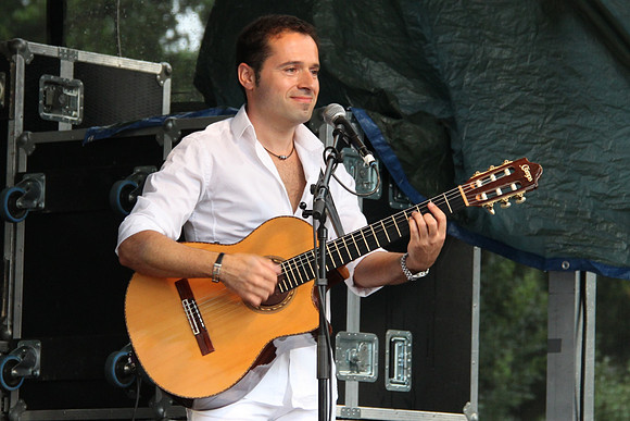 2010, Belle Perez