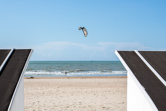 STRAND-/ZEEZICHT te OOSTENDE