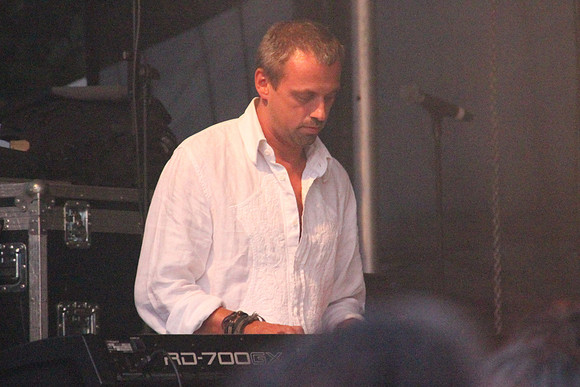 2010, Belle Perez