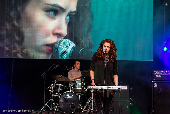 2015