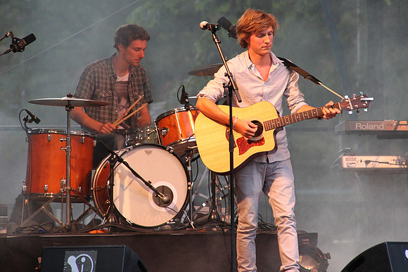 2010, Band P.Y.T - The Pretty Young Things